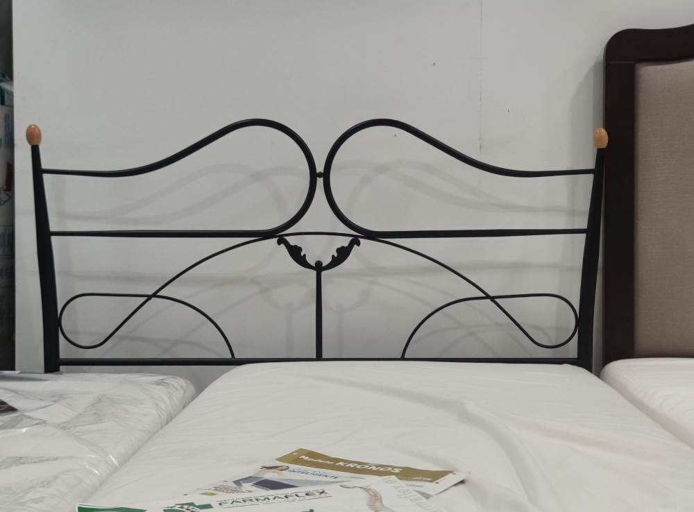 596-32 Cabezal 135cms. forja 596-32 Cabezal 135cms. forja